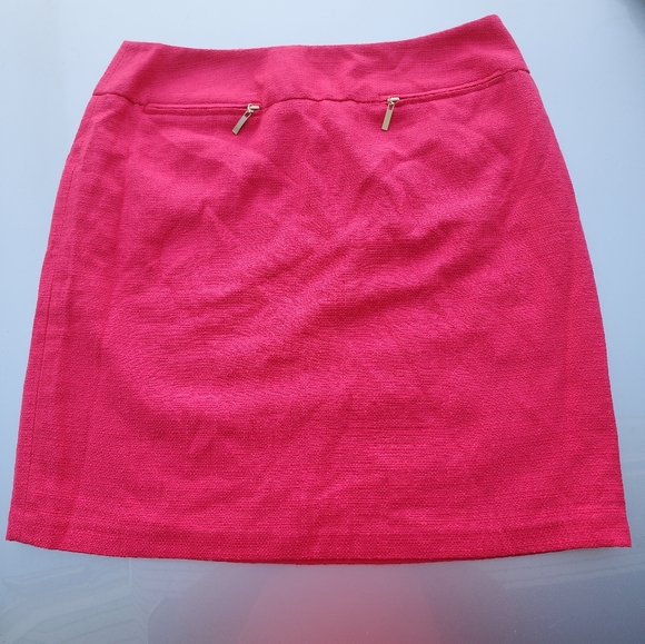 East 5th Dresses & Skirts - NWOT... East 5th Women's pink skirt